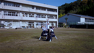 ATARASHII GAKKO! 　新しい学校のリーダーズ 88rising music fes  01
